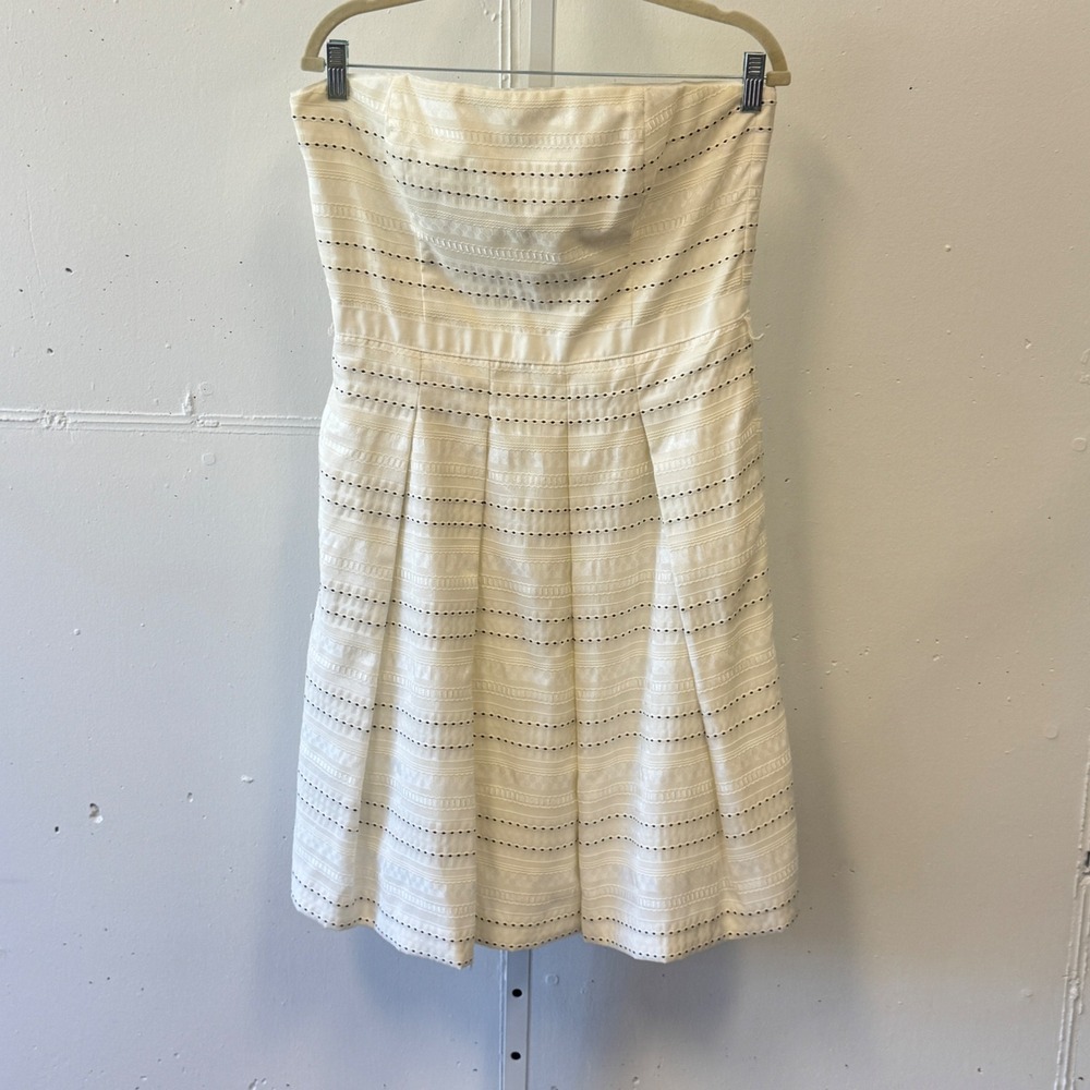 2010S White House Black Market Strapless Ivory Textured Stripe Pleated Dress 10